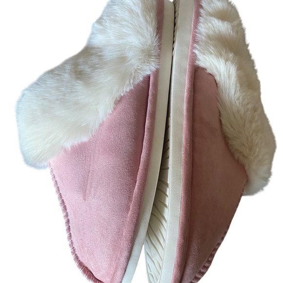 Cozy Pink Slippers with White Fur Trim Size 8 - Picture 5 of 7